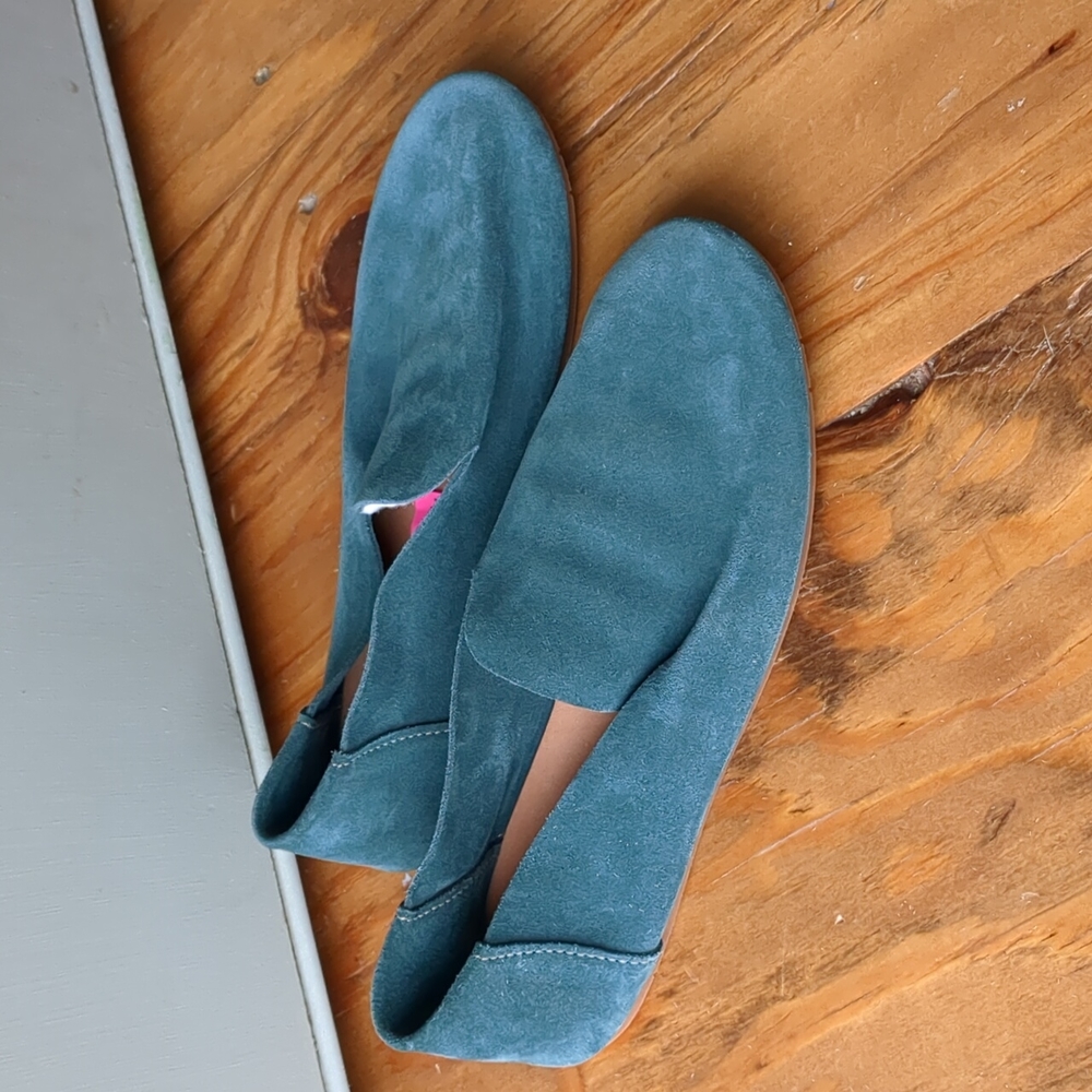 Zuzii loafers size 6 teal suede